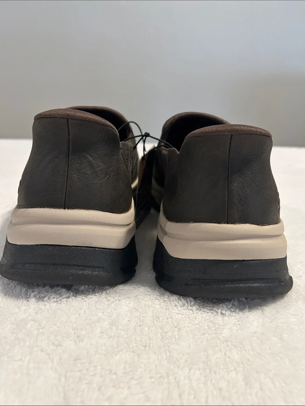 Skechers Men’s hands free swift fit Izaiah slip on Sneakers loafers SZ 11